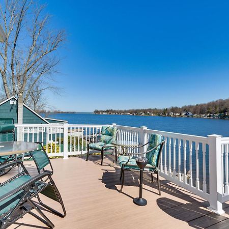 Waterfront Wolcott Vacation Rental With Deck And Views Exterior foto