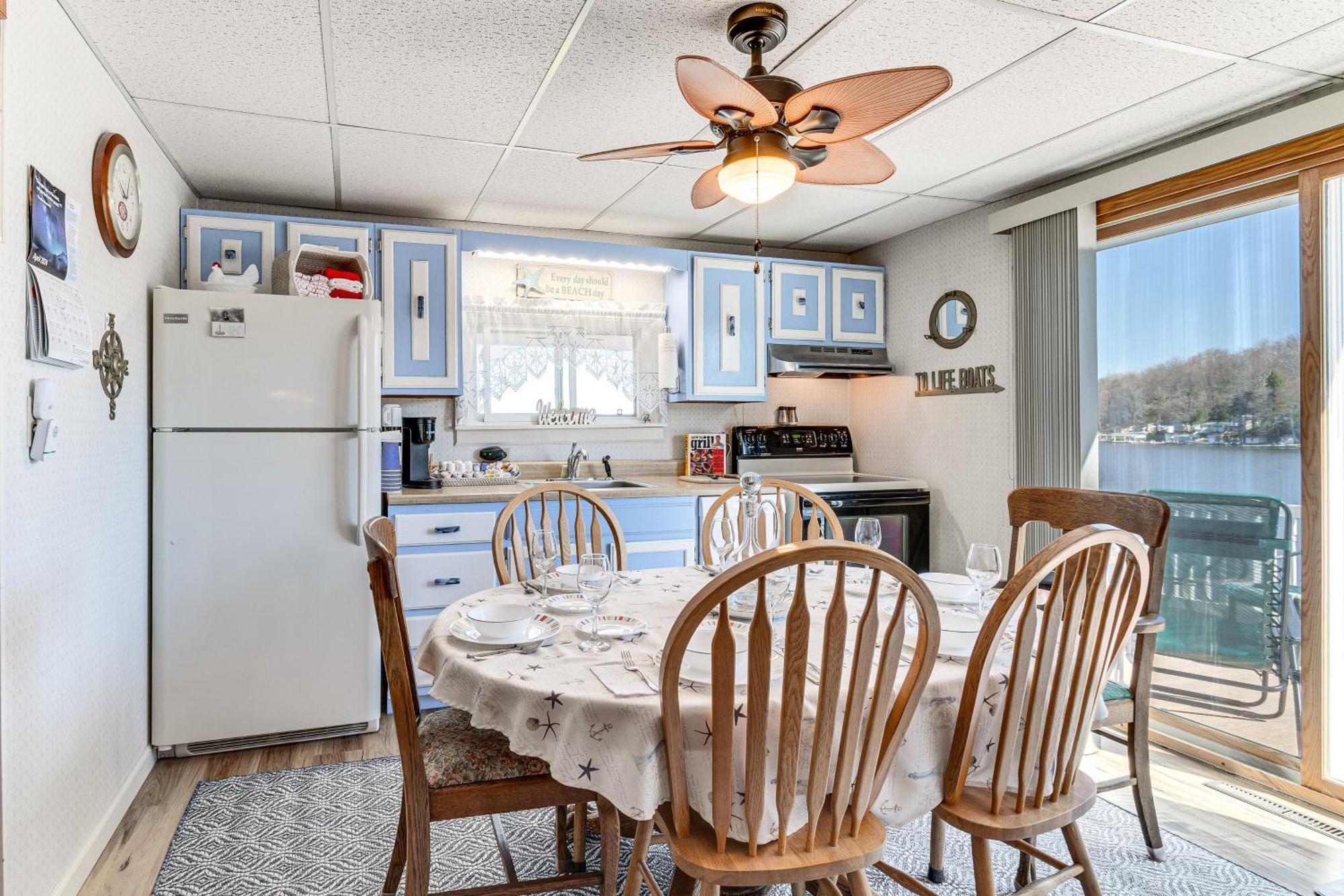Waterfront Wolcott Vacation Rental With Deck And Views Exterior foto